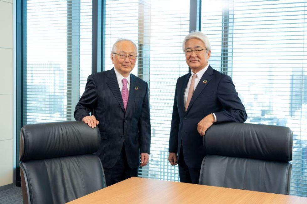 Kohei Kan (left), Yoshihisa Suzuki (right)